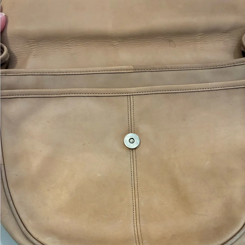 1980's Coach Town crossbody Leather purse
Marked Irregular - Picture 4 of 15